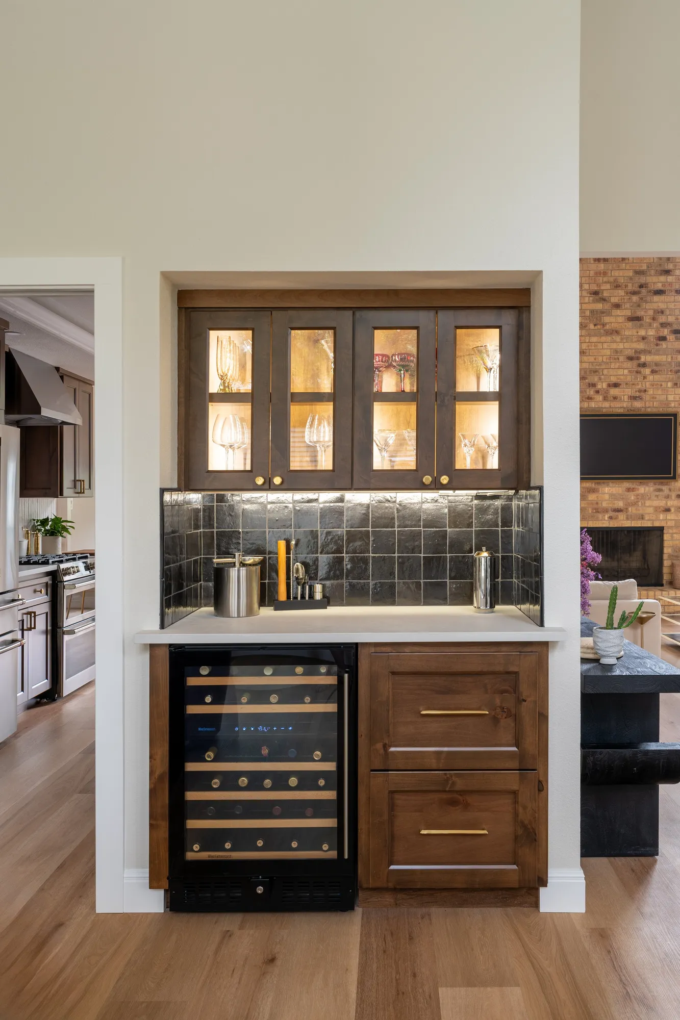 5 Tips for Crafting a Cozy Yet Timeless Home