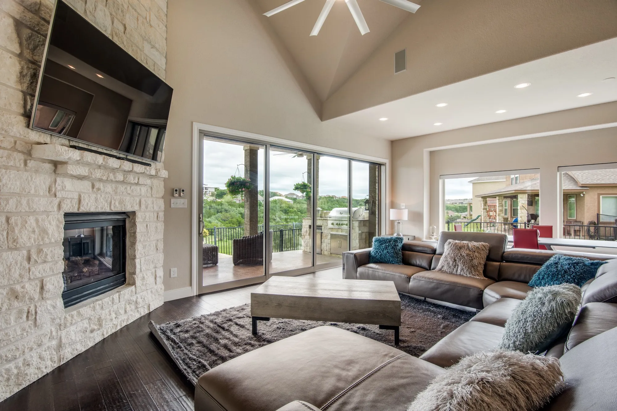 Cozy Living Room Designs